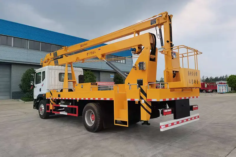Large Articulating Boom Work Truck